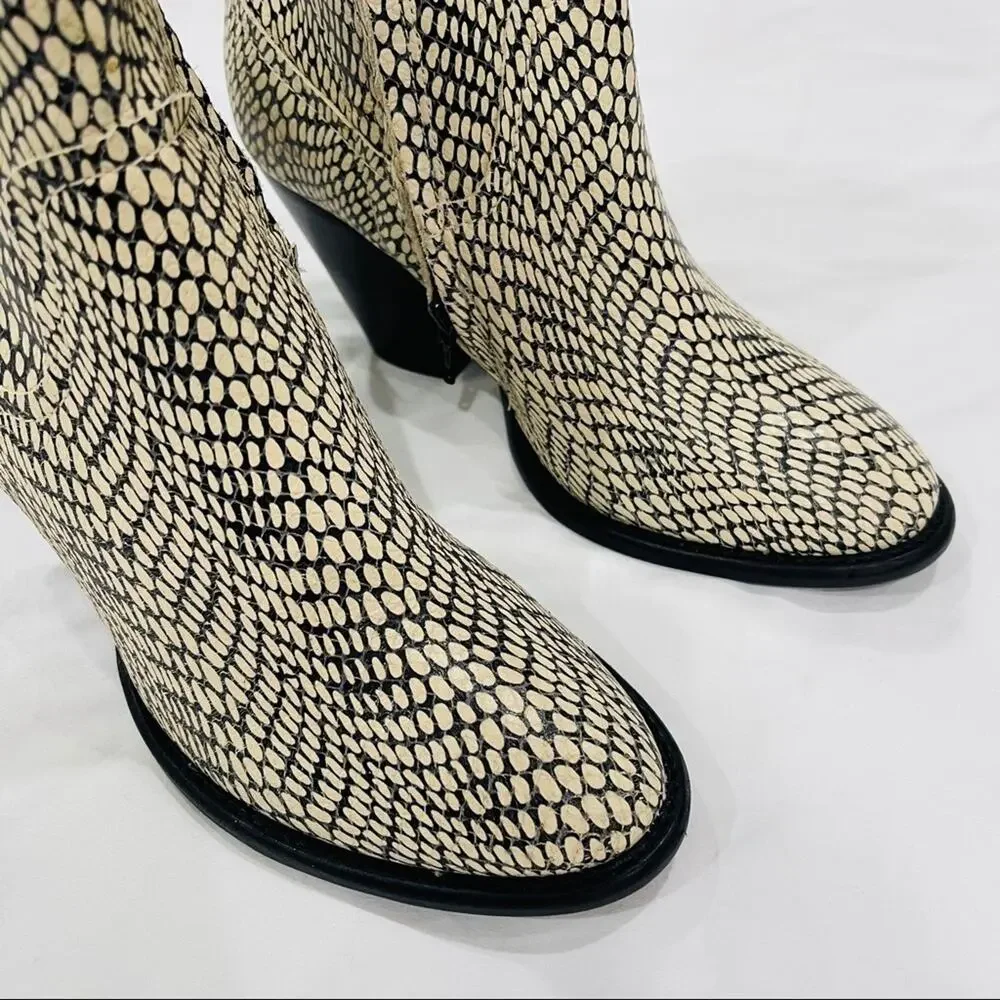 Anthropologie Matisse Keegan Snakeskin Booties 6.5